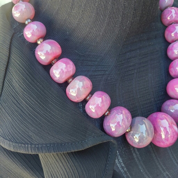 AKR Amy Kahn Russell Pink Agate Necklace - Picture 3 of 7